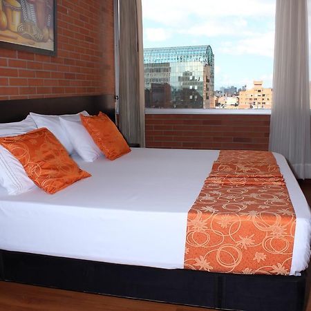 Hotel Bogota Astral Bagian luar foto