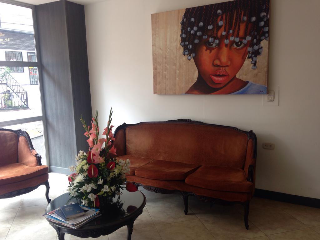 Hotel Bogota Astral Bagian luar foto